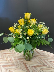 YELLOW ROSE AND FEVERFEW in Kettering, Ohio, near Dayton, OH